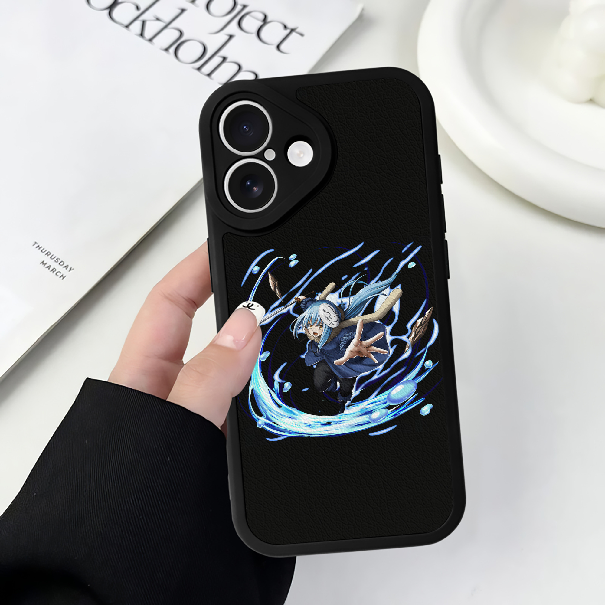 （画像用） 転スラ Regarding Reincarnated to Slime 【iPhone 16シリーズ対応】シリコンスマホケース（レザー調） 材質：シリコン
